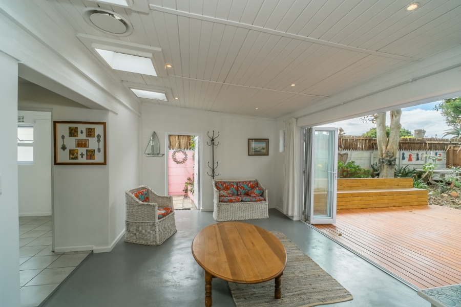 2 Bedroom Property for Sale in Kommetjie Western Cape